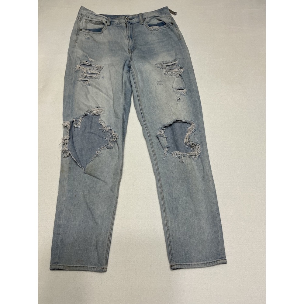American Eagle Women Size 10 Regular Light Wash Distressed Ripped Jeans 0586